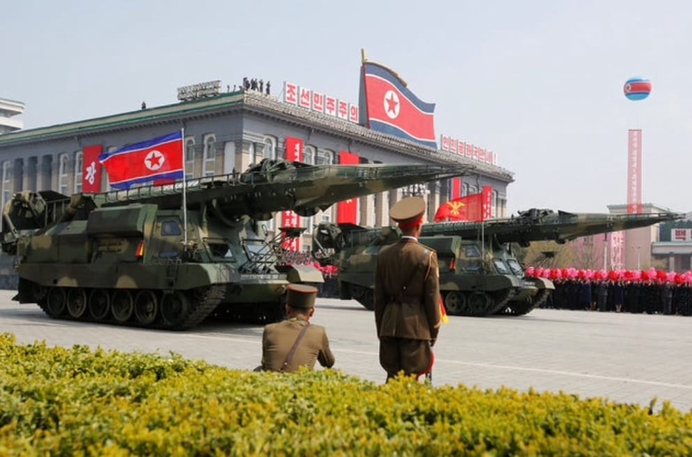 Kim, o nanico, encolheu