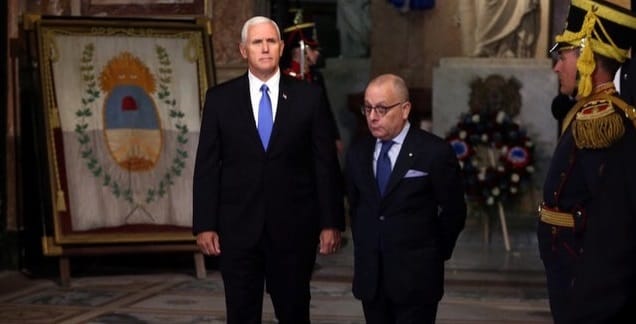 Pence: na Casa Rosada de olho na Casa Branca