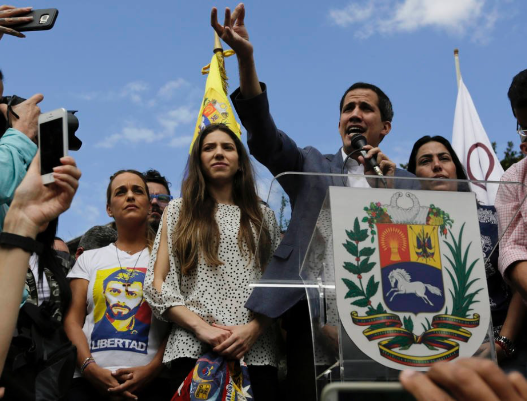 Sanções e pressões asfixiam governo de Maduro